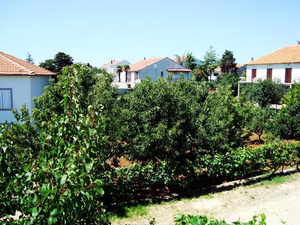 Apartment Brcic Biograd Na Moru Exterior foto